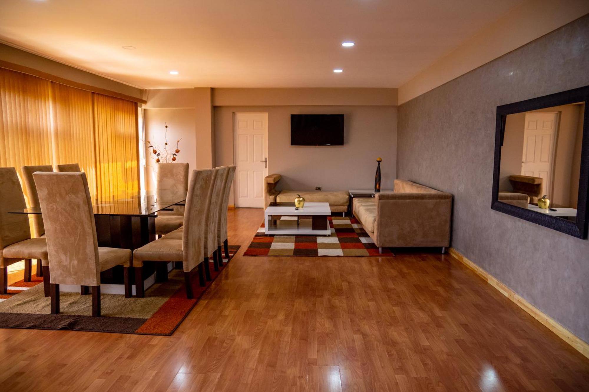 Hotel Regina Resort & Convenciones コチャバンバ エクステリア 写真